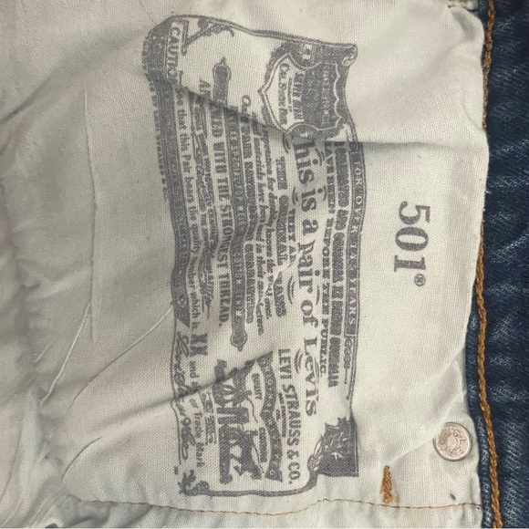 Levi's Blue Frayed Hem Shorts sz. 29 - Picture 4 of 6